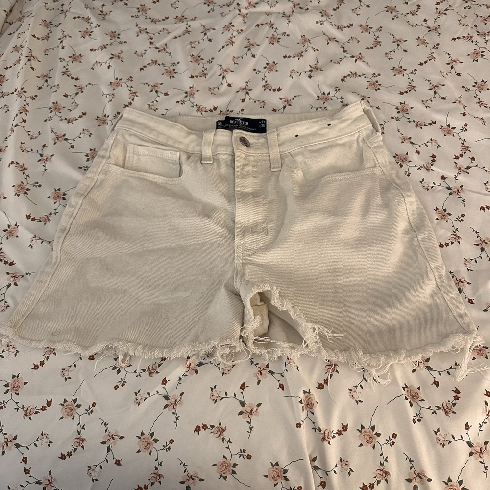 Hollister Vintage Denim Shorts Ivory Ultra High Rise Distressed Fringe Size 5